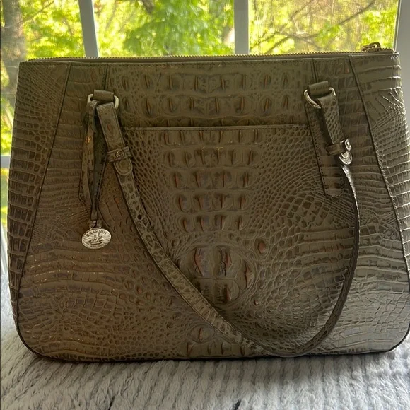 Brahmin Melbourne, Tan Crocodile Embossed Leather Shoulder Bag - Picture 5 of 12